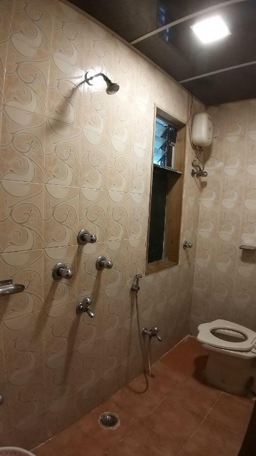 Hotel Saim Palace Mumbai Ngoại thất bức ảnh